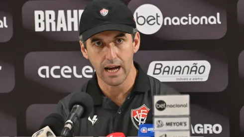 Foto: Walmir Cirne/AGIF- Léo Condé elogiou a postura do time