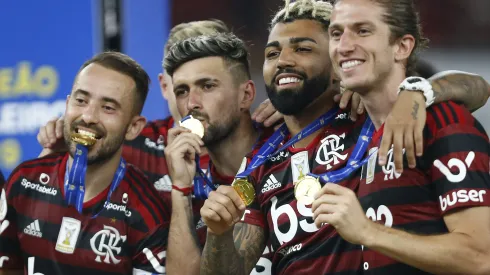 Gabigol (terceiro da esq. para dir.) tem sua saída pedida por dirigentes do Flamengo, informa portal S1 Live
