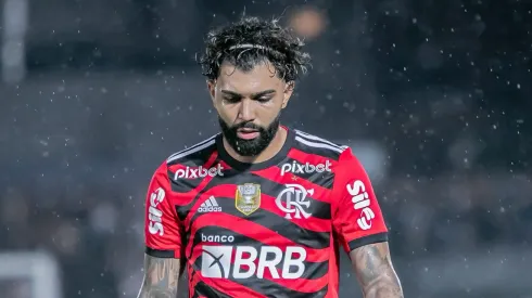 PR – MARINGA – 13/04/2023 – COPA DO BRASIL 2023, MARINGA X FLAMENGO – Gabigol deixa o campo apos partida contra o Maringa no estadio Willie Davids pelo campeonato Copa do Brasil 2023. Foto: Fernando Teramatsu/AGIF
