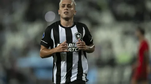 RJ – RIO DE JANEIRO – 19/07/2023 – COPA SUL-AMERICANA 2023, BOTAFOGO X PATRONATO – Diego Hernandez jogador do Botafogo durante partida contra o Patronato no estadio Engenhao pelo campeonato Copa Sul-Americana 2023. Foto: Jorge Rodrigues/AGIF
