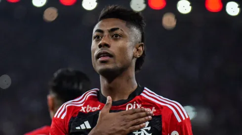 Foto: Thiago Ribeiro/AGIF – Bruno Henrique é uma das grandes esperanças do Flamengo para a decisão
