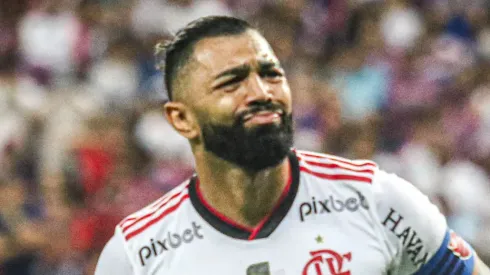 CE – Fortaleza – 28/09/2022 – BRASILEIRO A 2022, FORTALEZA X FLAMENGO – Gabigol jogador do Flamengo comemora seu gol durante partida contra o Fortaleza no estadio Arena Castelao pelo campeonato Brasileiro A 2022. Foto: Lucas Emanuel/AGIF
