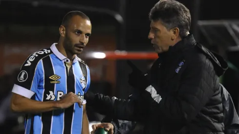Renato Portaluppi autorizou contratação de meia do mesmo estilo de Thaciano para 2024