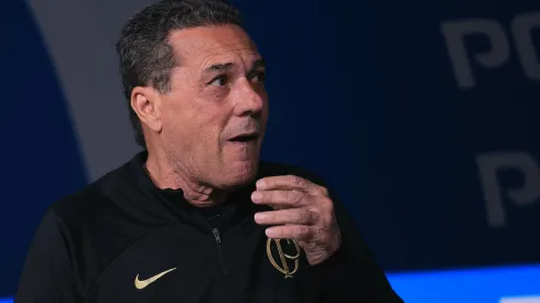 Ettore Chiereguini/AGIF – Treinador foi demitido do Corinthians
