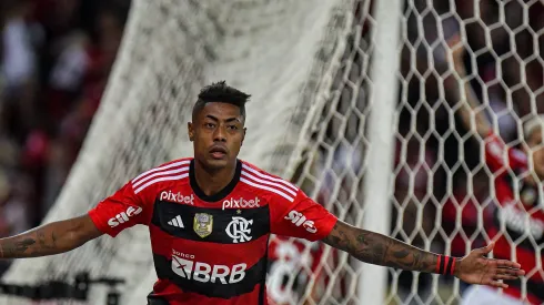 RJ – RIO DE JANEIRO – 05/07/2023 – COPA DO BRASIL 2023, FLAMENGO X ATHLETICO-PR – Bruno Henrique jogador do Flamengo comemora seu gol durante partida contra o Athletico-PR no estadio Maracana pelo campeonato Copa do Brasil 2023. Foto: Thiago Ribeiro/AGIF
