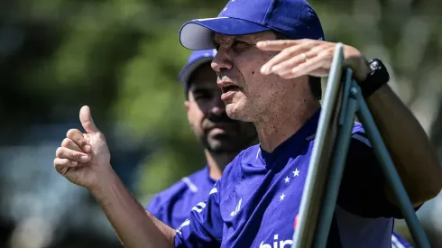 Foto: Gustavo Aleixo/Cruzeiro – Zé Ricardo em treino do Cruzeiro
