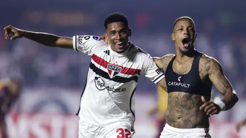 O jogador deverá receber alta hospitalar já nos próximos dias e, então, iniciará o processo de recuperação no REFFIS Plus do São Paulo<br />
- Foto: Alexandre Schneider/Getty Images