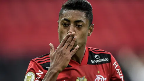 RJ – Rio de Janeiro – 25/07/2021 – BRASILEIRO A 2021, FLAMENGO X SAO PAULO – Bruno Henrique jogador do Flamengo comemora seu gol durante partida contra o Sao Paulo no estadio Maracana pelo campeonato Brasileiro A 2021. Foto: Thiago Ribeiro/AGIF
