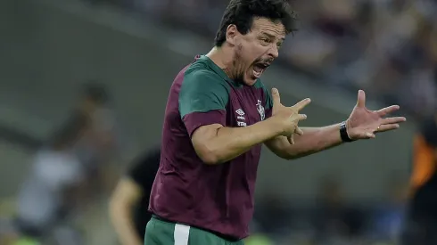 RJ - RIO DE JANEIRO - 27/09/2023 - LIBERTADORES 2023, FLUMINENSE X INTERNACIONAL - Fernando Diniz tecnico do Fluminense durante partida contra o Internacional no estadio Maracana pelo campeonato Libertadores 2023. Foto: Alexandre Loureiro/AGIF