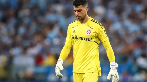 Pedro H. Tesch/AGIF - Goleiro vive em pé de guerra com a torcida