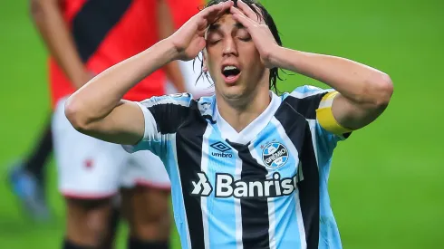 Pedro H. Tesch/AGIF - Defensor vem sofrendo com lesões