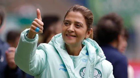 SAO PAULO, BRAZIL – AUGUST 07: Leila Pereira, President of Palmeiras, waves to the fans of his team before the match between Palmeiras and Goias as part of Brasileirao Series A 2022 at Allianz Parque on August 07, 2022 in Sao Paulo, Brazil. (Photo by Ricardo Moreira/Getty Images)
