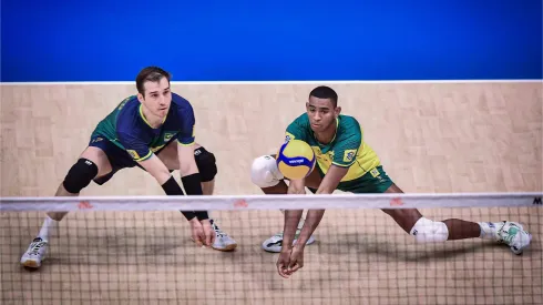 Thales e Adriano, que foram titulares contra a Ucrânia no Pré-Olímpico. Foto: FIVB
