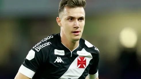 Foto: Daniel RAMALHO/VASCO – Lucas Piton é um dos principais "cruzadores" do Campeonato Brasileiro
