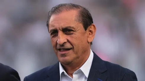 Foto: Ettore Chiereguini/AGIF – Ramon Diaz tecnico do Vasco durante partida contra o Santos no estadio Vila Belmiro pelo campeonato Brasileiro A 2023. 
