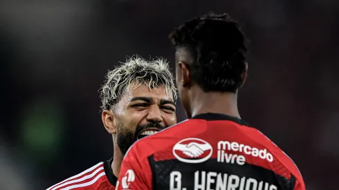 Flamengo ‘cobra’ empresários de Gabigol e +2 por renovações  – Foto: Thiago Ribeiro/AGIF
