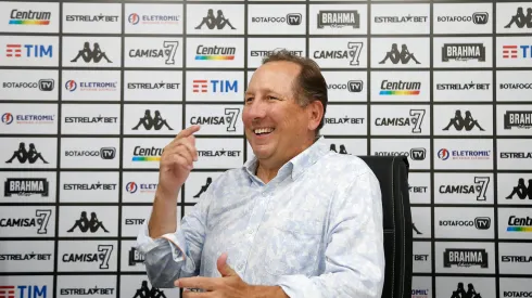 Foto: Vitor Silva/Botafogo/Divulgação – Textor de olho: Jogador afirmou desejo de retornar ao Botafogo no futuro

