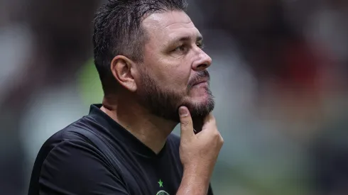 Gilson Lobo/AGIF. Thiago Kosloski tem duas dúvidas para a defesa do Coritiba