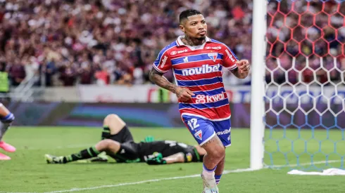 Marinho com a camisa do Fortaleza - Foto: Lucas Emanuel/AGIF