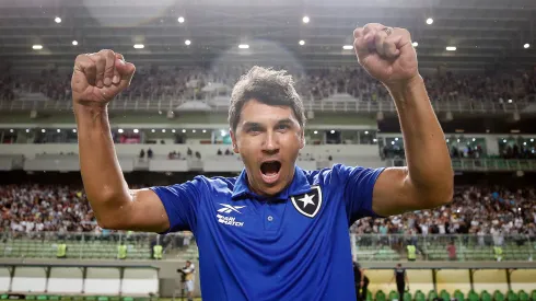 Foto: Vitor Silva/Botafogo/Divulgação – Lúcio Flávio: técnico venceu mais uma no Botafogo
