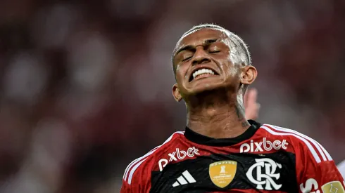 Wesley pode ir EMBORA do Flamengo e motivo é exposto<br />
- Foto: Thiago Ribeiro/AGIF