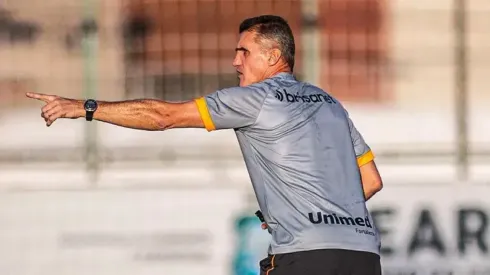 Foto: Felipe Santos/ Ceará SC – Vagner Mancini em treino do Ceará
