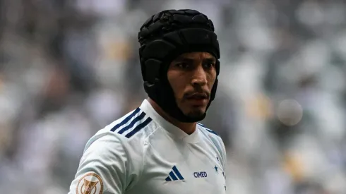 Foto: Fernando Moreno/AGIF – William jogador do Cruzeiro durante partida contra o Atletico-MG no estadio Arena MRV pelo campeonato Brasileiro A 2023. 
