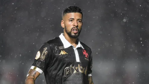 Foto: Thiago Ribeiro/AGIF – Pauliinho: jogador está fora do próximo jogo do Vasco
