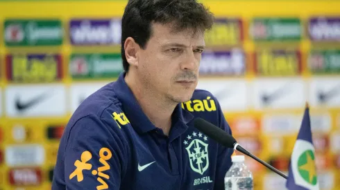 MT – CUIABA – 12/10/2023 – SELECAO BRASILEIRA, COLETIVA Fernando Diniz – Fernando Diniz treinador da Selecao Brasileira durante coletiva de imprensa realizada no Arena Pantanal. Foto: Gil Gomes/AGIF
