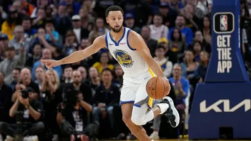 Curry é dúvida contra o Rockets neste domingo (29)
