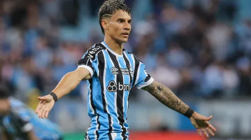 Ferreira pode ir embora do Grêmio DE GRAÇA e motivo é exposto – Foto: Pedro H. Tesch/AGIF