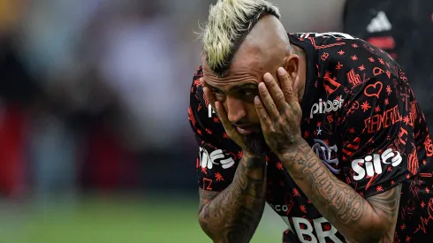 Vidal apronta em Curitiba e notícia chega voando no Flamengo<br />
 – Foto: Thiago Ribeiro/AGIF
