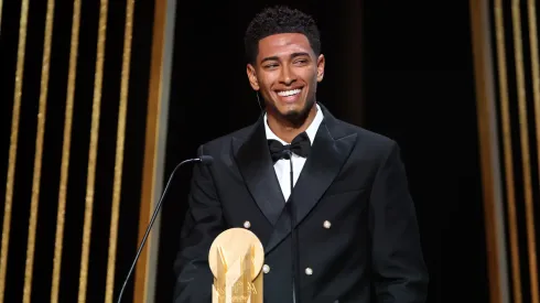 Foto: Getty Images – Meio-campista discursou após vencer prêmio importante
