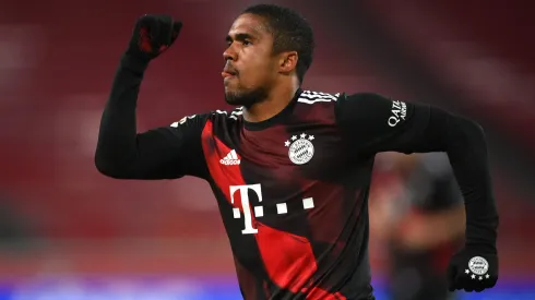São Paulo define de uma vez por todas situação de Douglas Costa - Matthias Hangst/Getty Images