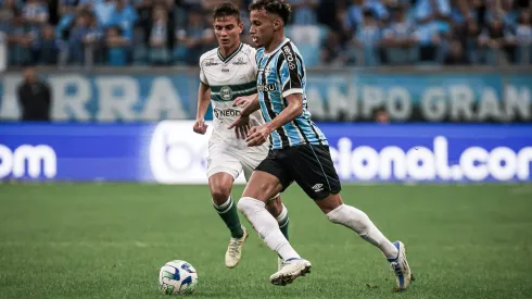 Coritiba e Grêmio se enfrentam pela 31ª rodada do Brasileirão. Foto: Maxi Franzoi/AGIF
