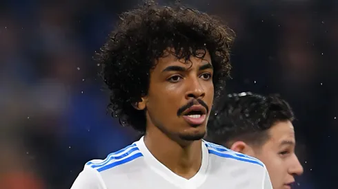 Foto: Matthias Hangst/Getty Images – Luiz Gustavo em campo pelo Olympique de Marseille, em 2018
