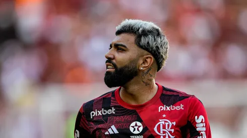 Gabigol jogador do Flamengo durante aquecimento antes da partida contra o América no Maracanã pelo campeonato Brasileiro A 2023. Foto: Thiago Ribeiro/AGIF
