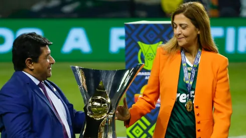 Leila Pereira vai tentar conseguir na CBF liberação do Allianz para reta final do Brasileiro – Foto: Ricardo Moreira/Getty Images
