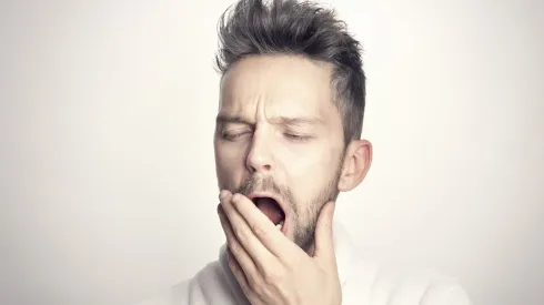 Dormir bem é importante para jogar poker bem