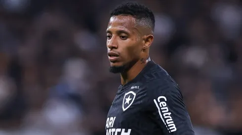 Tche Tche jogador do Botafogo em partida pelo Brasileiro. Foto: Marcello Zambrana/AGIF