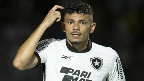 Tiquinho vive drama pessoal na reta final do Brasileiro pelo Botafogo - Foto: Jorge Rodrigues/AGIF