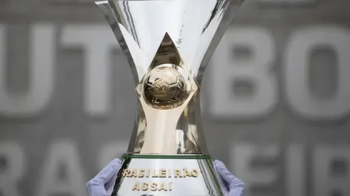 Troféu do Campeonato Brasileiro 2023. Foto: Lucas Figueiredo/CBF