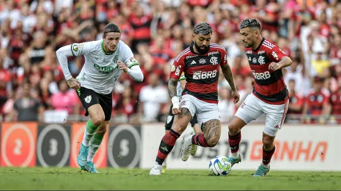 Gabigol jogador do Flamengo durante partida contra o America no estadio Maracana pelo campeonato Brasileiro A 2023. Foto: Thiago Ribeiro/AGIF
