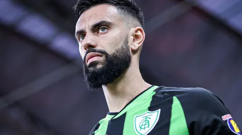 Gonzalo Mastriani jogador do America-MG durante partida contra o Internacional no estadio Beira-Rio pelo campeonato Brasileiro A 2023. Foto: Maxi Franzoi/AGIF
