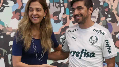 Torcida do Palmeiras critiva reforço pretendido por Abel e Leila. Foto: César Greco Palmeiras Flickr oficial
