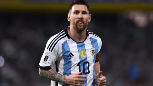 Lionel Messipela Argentina em partida das Eliminatórias – Foto: Rodrigo Valle/Getty Images
