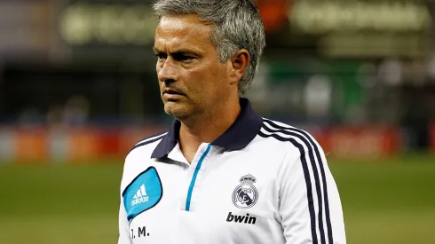 Mourinho, em seus tempos de Real Madrid, durante treinamento da equipe – Foto: Jeff Zelevansky/Getty Images
