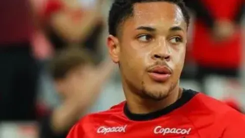 Vitor Roque atuando pelo Athletico-PR — Foto: José Tramontin/Athletico