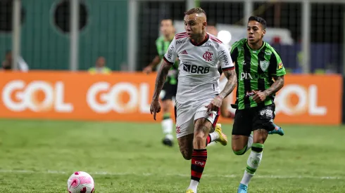  Everton Cebolinha jogador do Flamengo durante partida contra o America-MG no estadio Independencia pelo campeonato Brasileiro A 2022. Foto: Gilson Junio/AGIF
