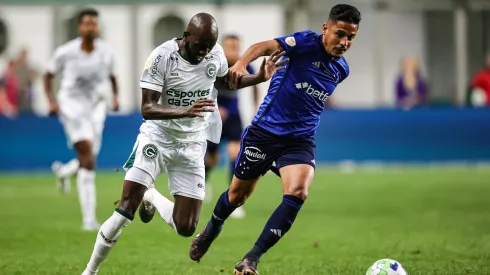 Cruzeiro perdeu para o Goiás atuando no Independência. Foto: Gilson Lobo/AGIF